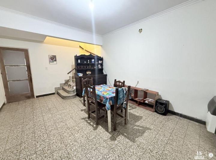 Casa · 202m² · 4 Dormitorios · 1 Cochera