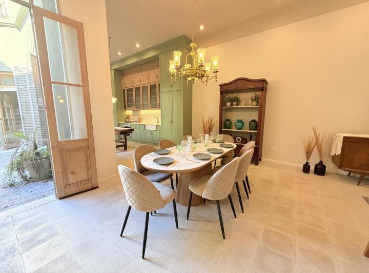 Casa · 147m² · 6 Ambientes · 1 Cochera