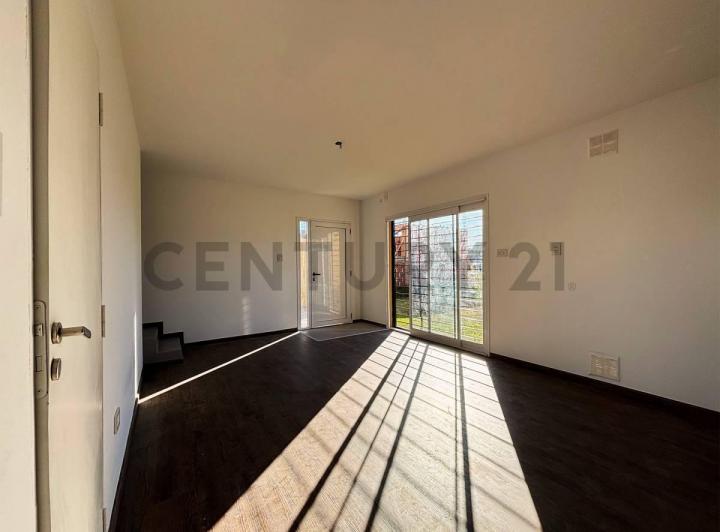 Casa · 171m² · 6 Ambientes · 2 Cocheras