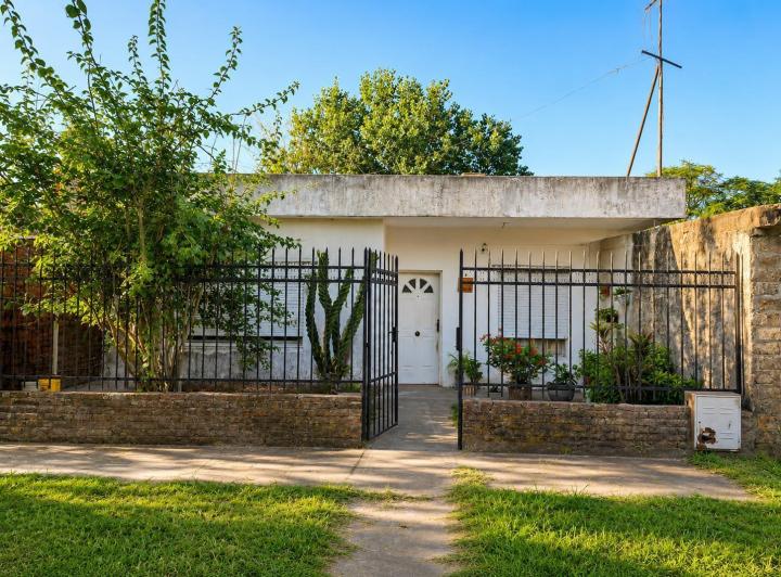 Casa · 101m² · 4 Ambientes · 1 Cochera