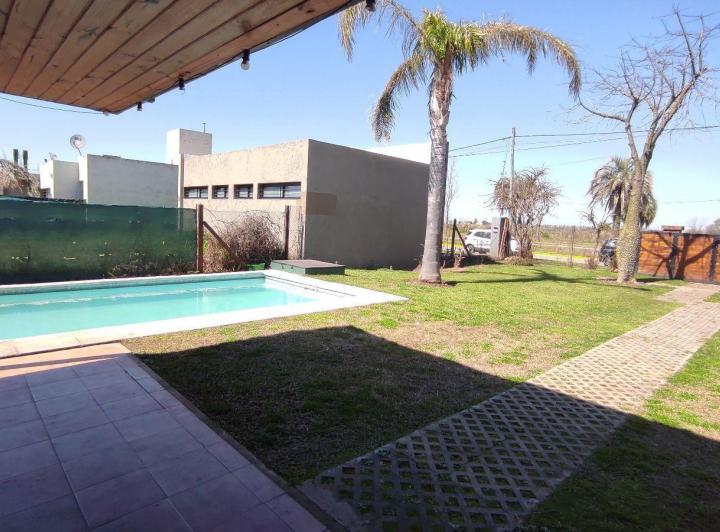 Casa · 3 Ambientes · 1 Cochera