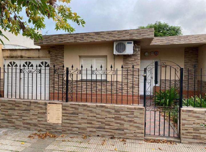 Casa · 90m² · 1 Cochera