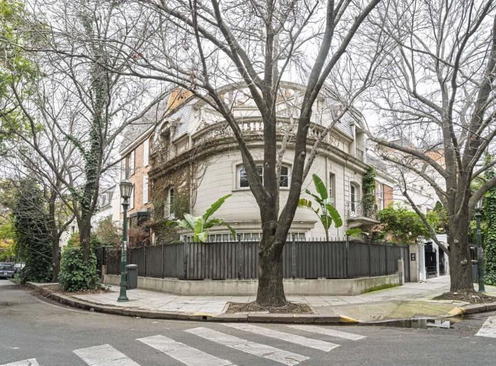 Casa · 250m² · 7 Ambientes