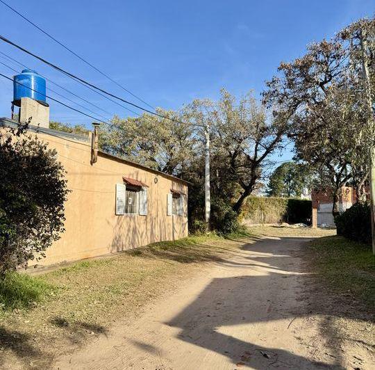 Casa · 121m² · 5 Ambientes · 2 Cocheras