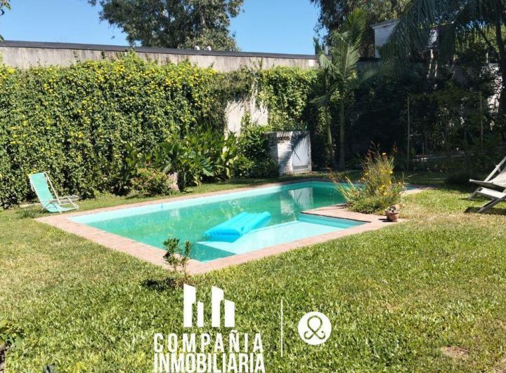 Casa · 675m² · 2 Dormitorios · 1 Cochera