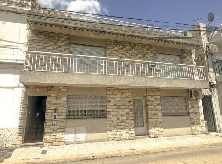 Casa · 76m² · 6 Ambientes