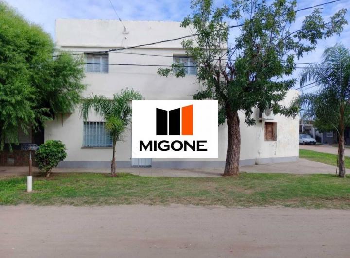 Casa · 200m² · 5 Ambientes · 2 Cocheras