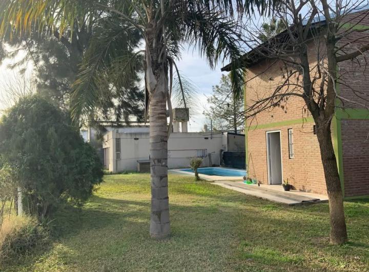 Casa · 500m² · 2 Ambientes · 1 Cochera