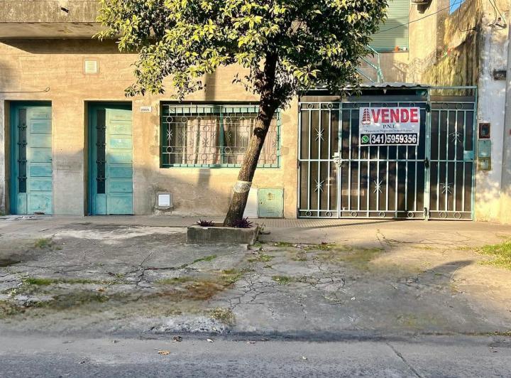 Casa · 94m² · 6 Ambientes · 1 Cochera