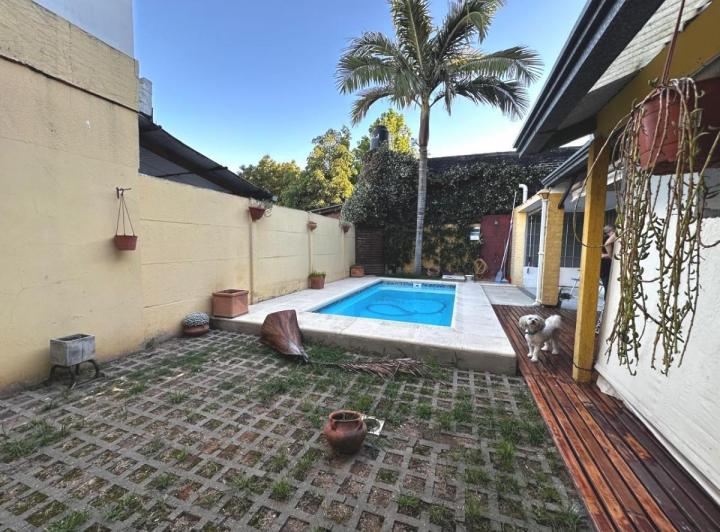 Casa · 299m² · 5 Ambientes · 2 Cocheras