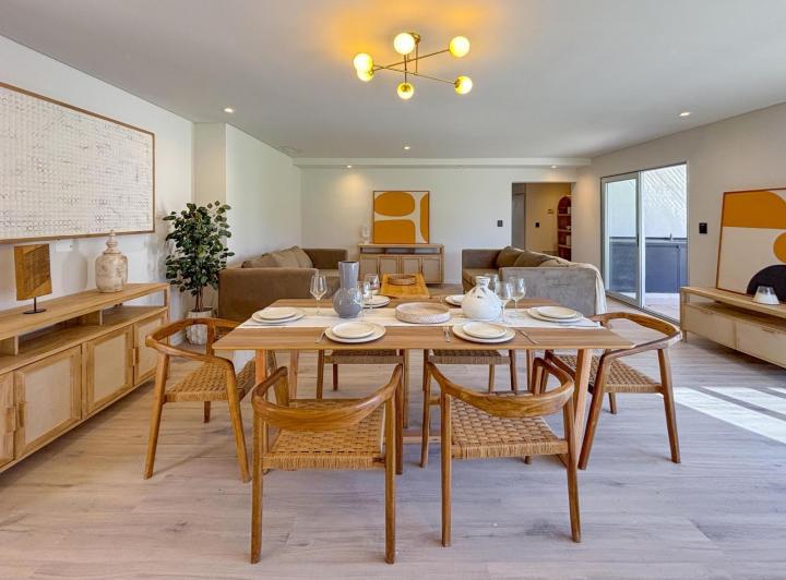 Casa · 207m² · 7 Ambientes · 1 Cochera