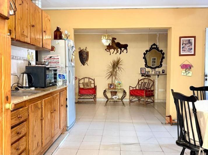 Casa · 140m² · 6 Ambientes · 2 Cocheras