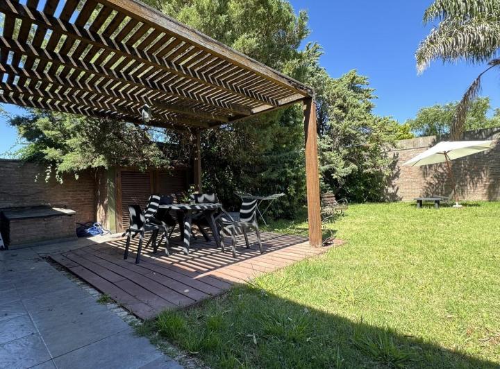 Casa · 75m² · 3 Ambientes · 1 Cochera