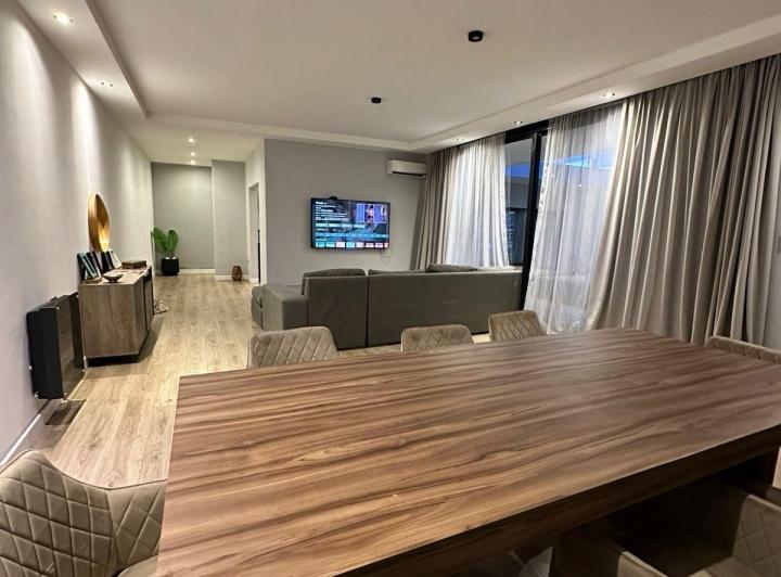 Casa · 148m² · 5 Ambientes · 1 Cochera