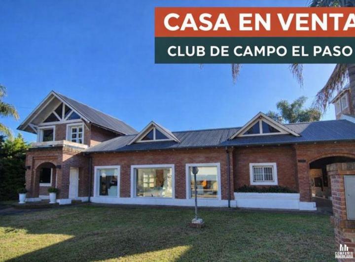 Casa · 217m² · 6 Ambientes · 1 Cochera