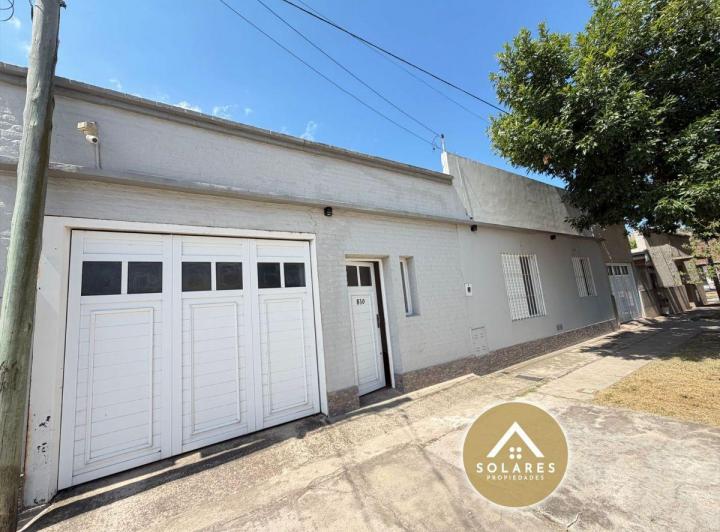 Casa · 92m² · 5 Ambientes · 1 Cochera