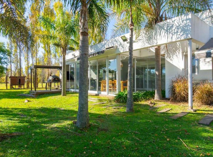 Casa · 360m² · 4 Ambientes
