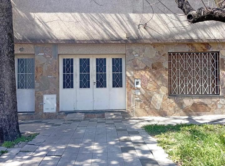 Casa · 144m² · 4 Ambientes · 1 Cochera