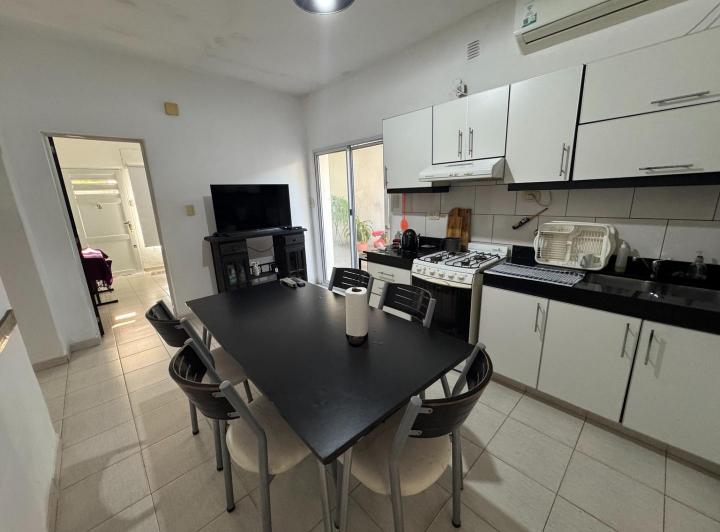 Casa · 110m² · 3 Ambientes · 2 Cocheras