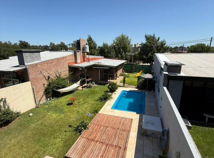 Casa · 90m² · 4 Ambientes · 1 Cochera
