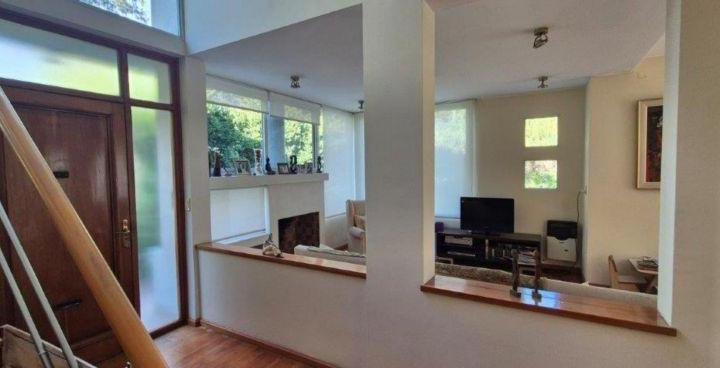 Casa · 220m² · 3 Dormitorios · 1 Cochera