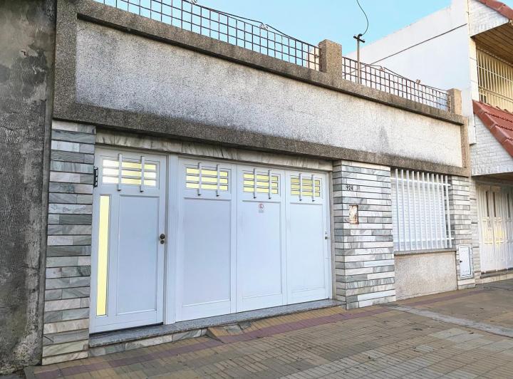 Casa · 97m² · 4 Ambientes · 1 Cochera