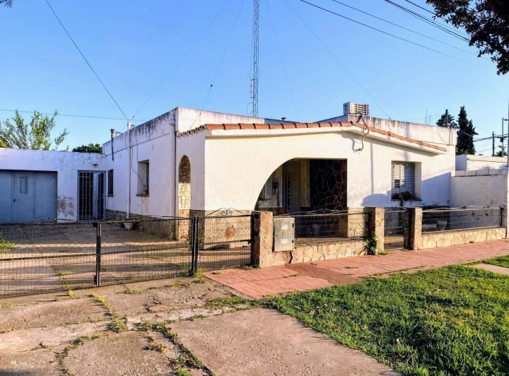 Casa · 102m² · 5 Ambientes · 1 Cochera