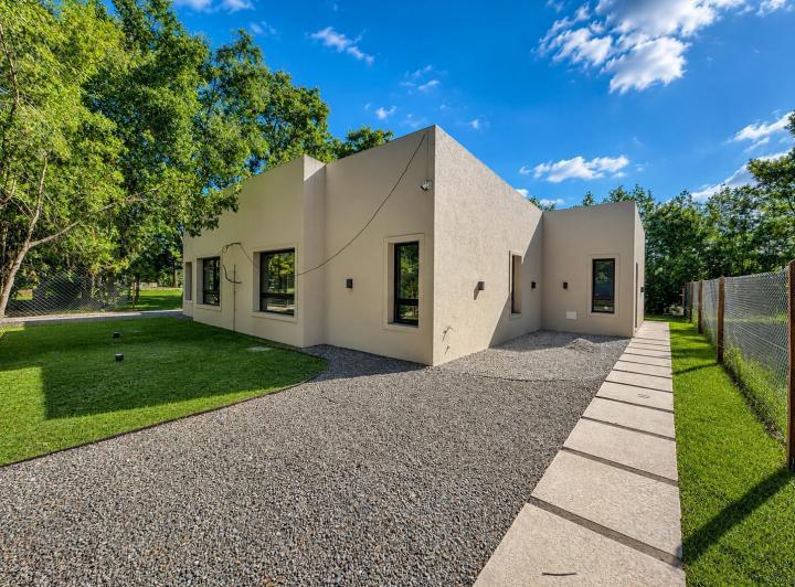 Casa · 85m² · 3 Ambientes · 1 Cochera