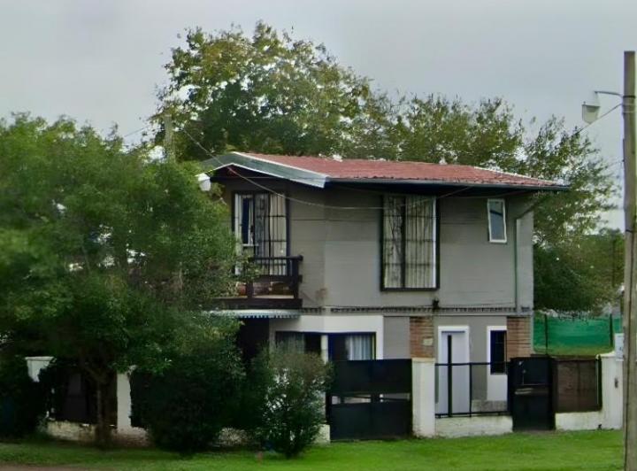 Casa · 368m² · 2 Dormitorios · 1 Cochera