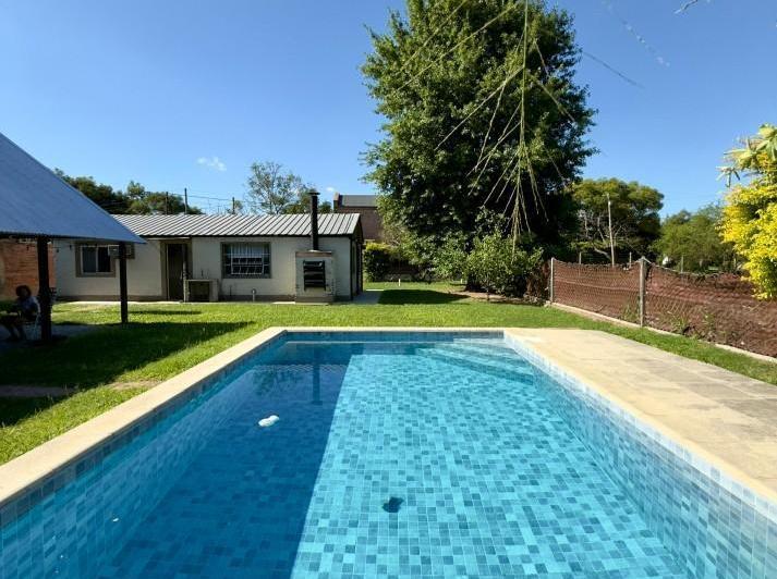 Casa · 100m² · 5 Ambientes · 1 Cochera