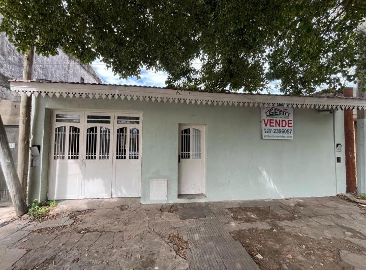 Casa · 140m² · 2 Dormitorios · 1 Cochera