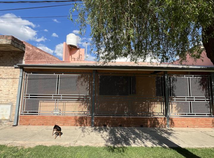 Casa · 120m² · 5 Ambientes · 1 Cochera