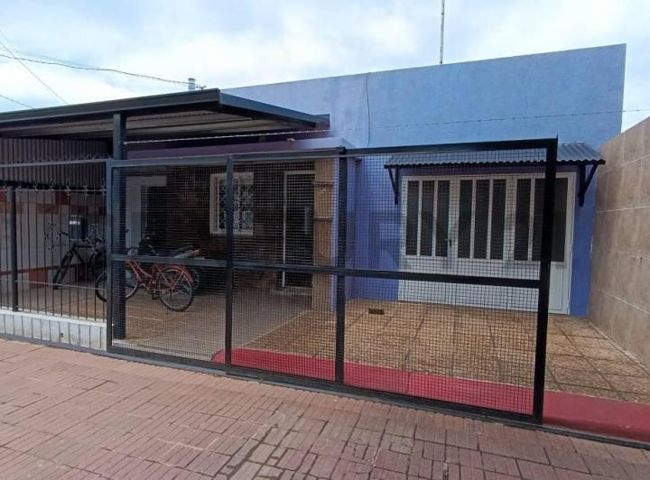 Casa · 75m² · 4 Ambientes · 1 Cochera