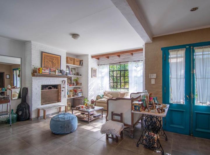 Casa · 280m² · 7 Ambientes · 2 Cocheras