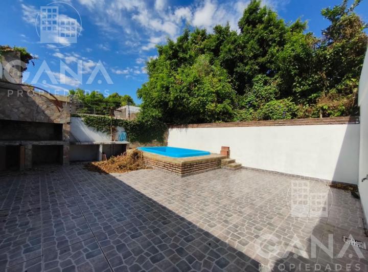 Casa · 98m² · 5 Ambientes · 1 Cochera
