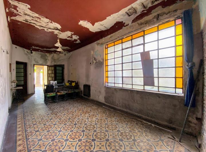 Casa · 371m² · 6 Ambientes · 1 Cochera