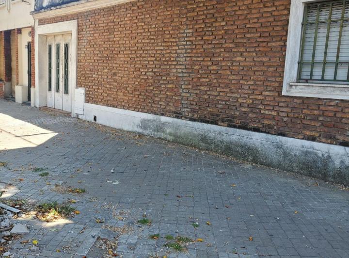 Casa · 120m² · 8 Ambientes · 1 Cochera