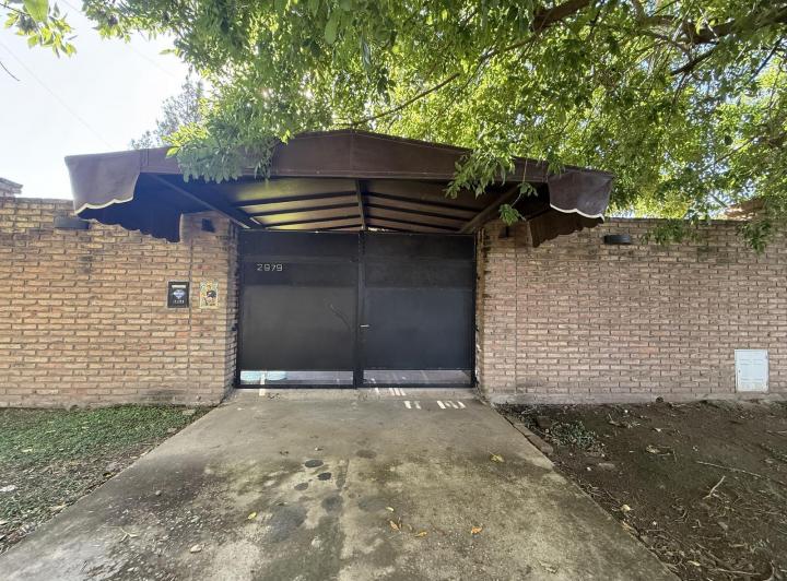 Casa · 74m² · 2 Ambientes · 1 Cochera