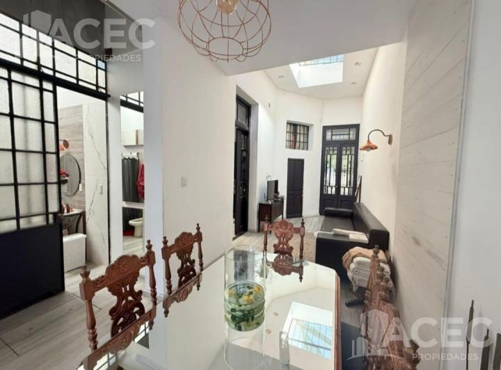Casa · 180m² · 4 Ambientes