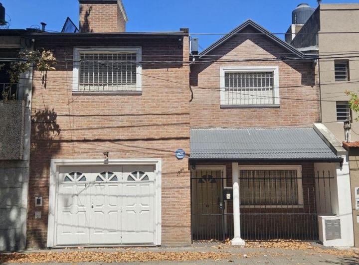 Casa · 3 Dormitorios · 1 Cochera