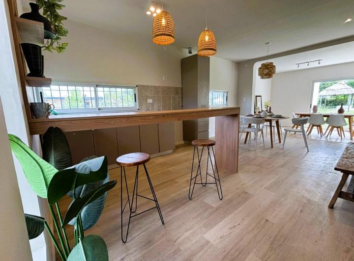 Casa · 89m² · 4 Ambientes · 3 Cocheras