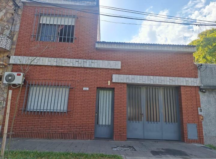 Casa · 158m² · 6 Ambientes · 1 Cochera