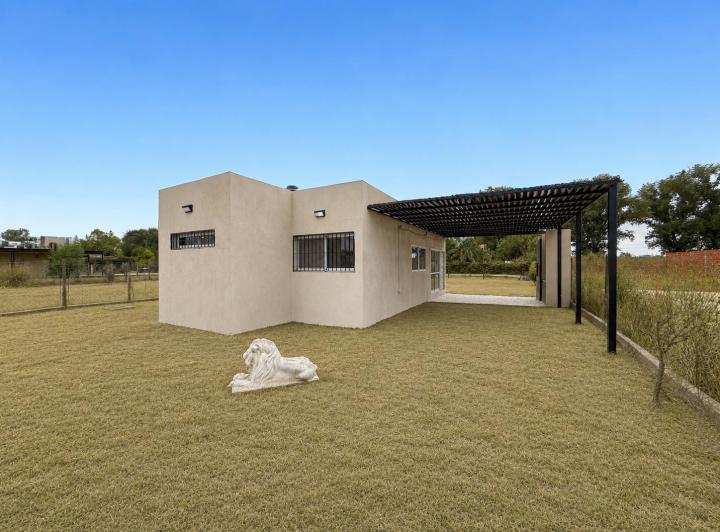 Casa · 89m² · 3 Ambientes · 2 Cocheras