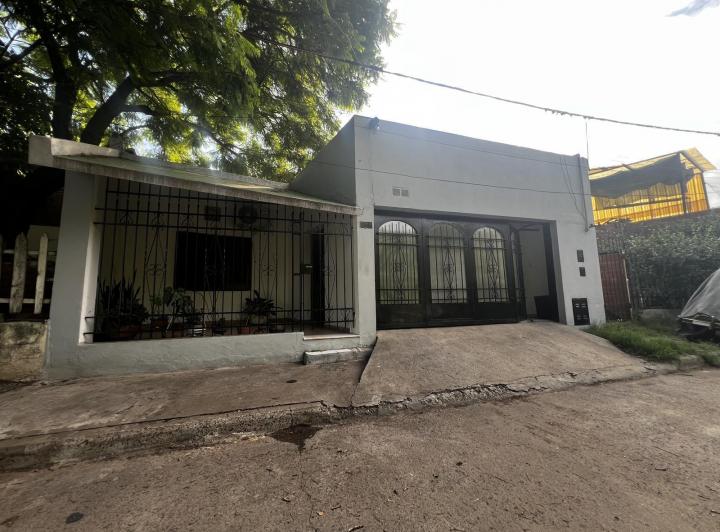 Casa · 175m² · 3 Ambientes · 1 Cochera