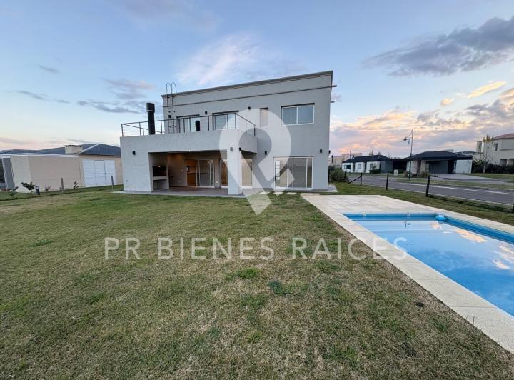 Casa · 170m² · 4 Ambientes