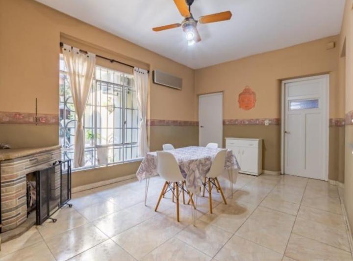 Casa · 145m² · 4 Ambientes · 1 Cochera