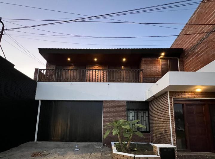 Casa · 160m² · 7 Ambientes