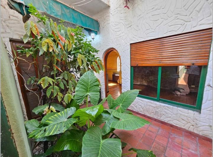 Casa · 98m² · 5 Ambientes