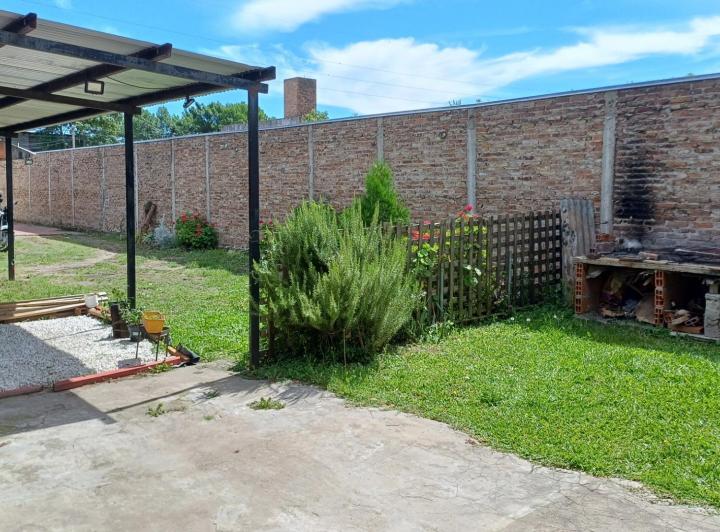 Casa · 222m² · 5 Ambientes · 3 Cocheras
