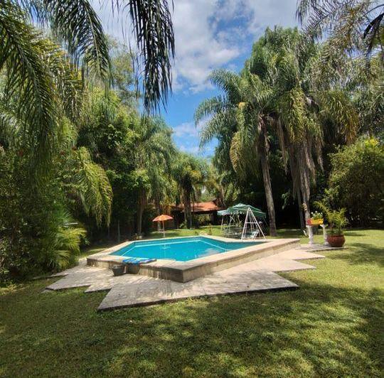 Casa · 300m² · 3 Dormitorios · 3 Cocheras